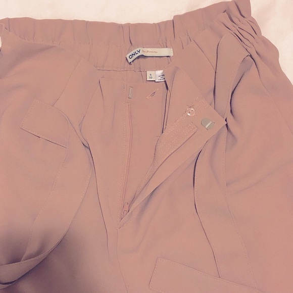 Blush Pink Paper Bag Pants - Picture 3 of 4